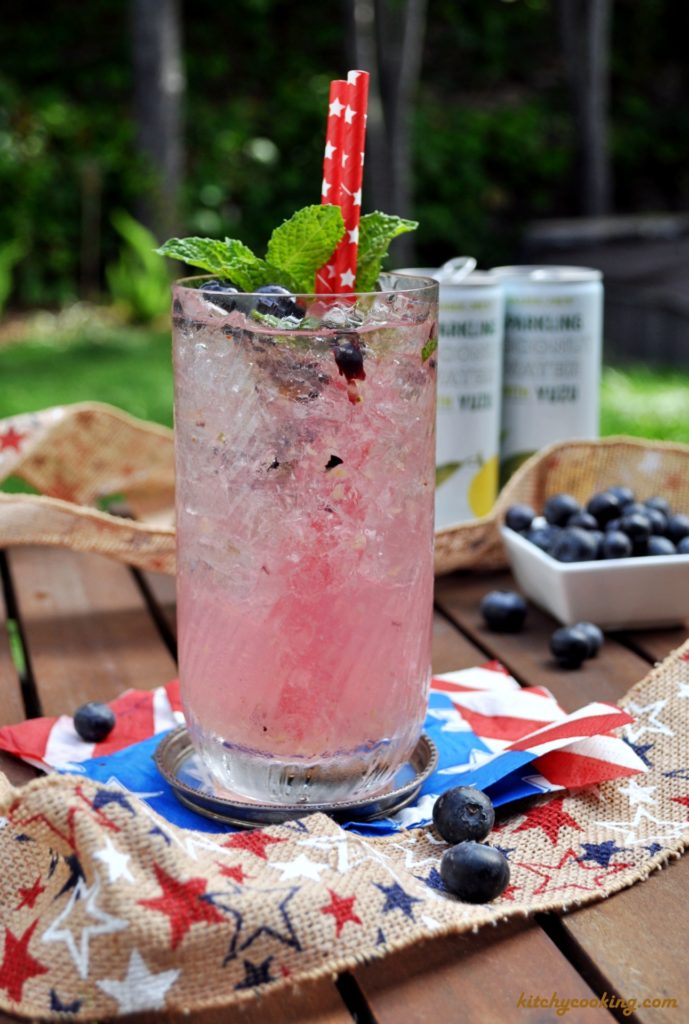 Blueberry Coconut Mojito - Kitchy Cooking